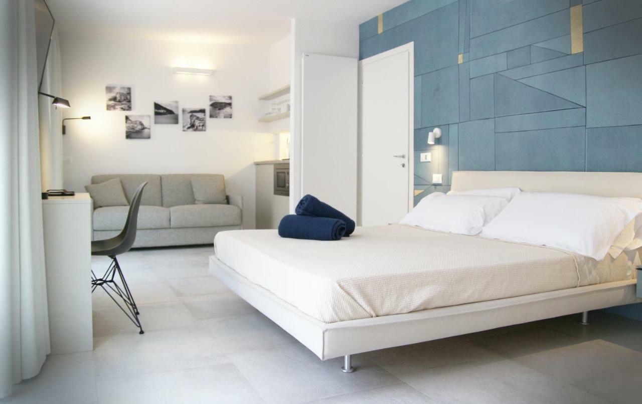 Mada Charm Apartments Terrace&Carugio เวอนาซซา ภายนอก รูปภาพ