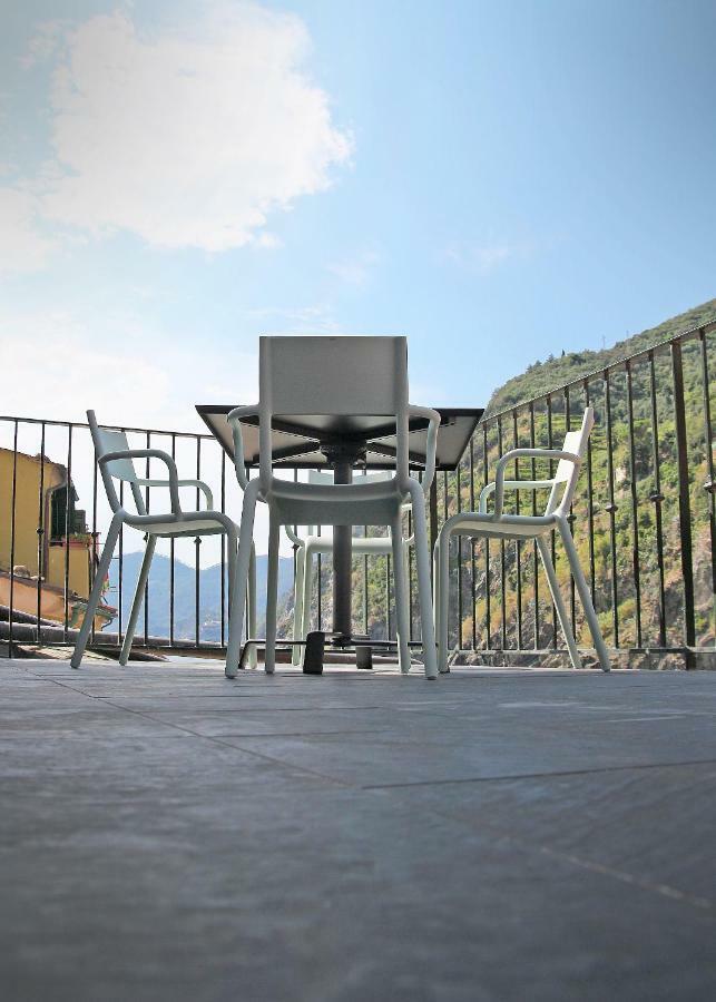Mada Charm Apartments Terrace&Carugio เวอนาซซา ภายนอก รูปภาพ